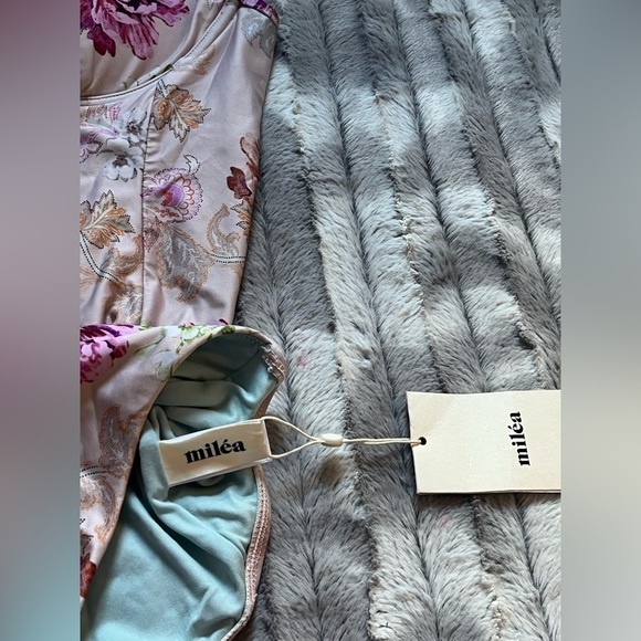 Milea Desert Rose Frill One Piece - Picture 12 of 13